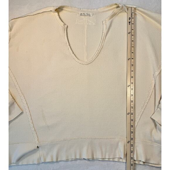 We the Free People Cream Ivory Thermal Top Oversized Waffle Knit Long Sleeve M - Picture 7 of 8